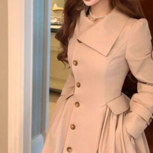 معطف فاليريا