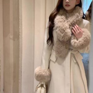 معطف إليانا