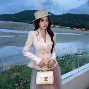 طقم "باريسيان روز"